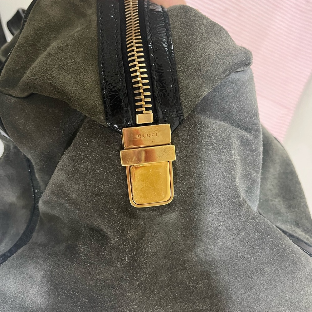 Gucci Black and Brown Travel Bag with Gold Hardware - Picture 8 of 12
